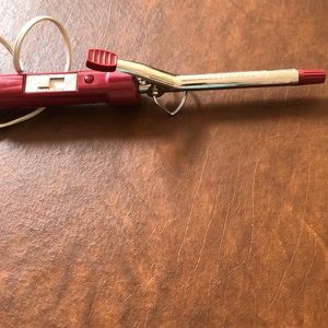 NWOT Vidal Sassoon curing iron